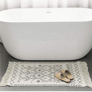 Elegant Cream & Black Geometric Bath Mat